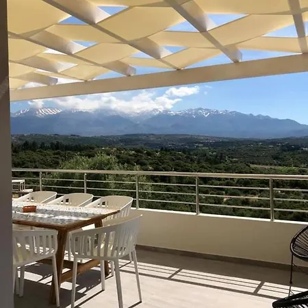 Belam, Entre Montagne Et Villa *